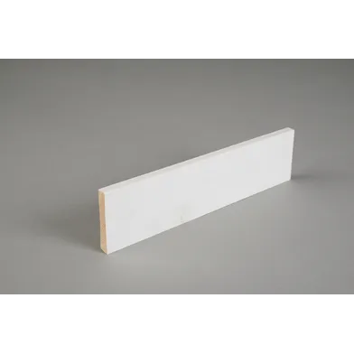 Sockel grundmålad furu 12x56 mm, Löpmeter