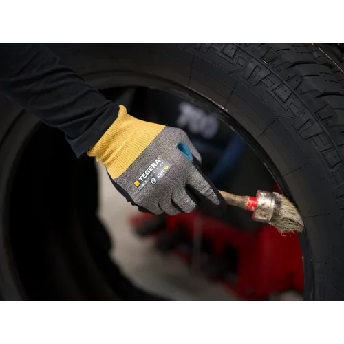 Skärskyddshandske 8805R Infinity Strl. 9