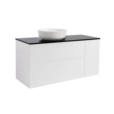 Kommod Isella 120 vitmatt (90kommod+30uskåp m tvkorg) svart bänkskiva runt vitmatt tvättställ 42