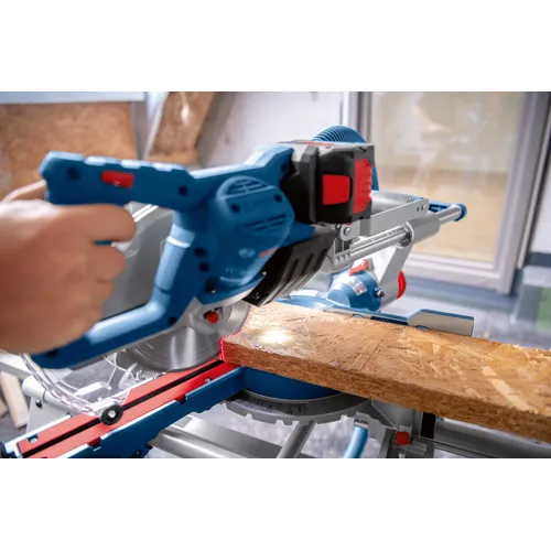 Kap- och geringssåg GCM 18 V 216 D mm, Solo