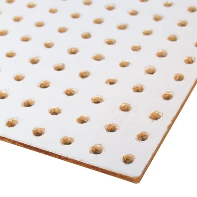 Perforerad board vit 3,0x1220x2440 mm