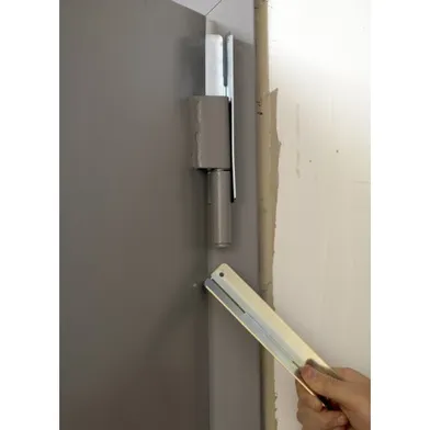 Door On Styrverktyg för dörrar